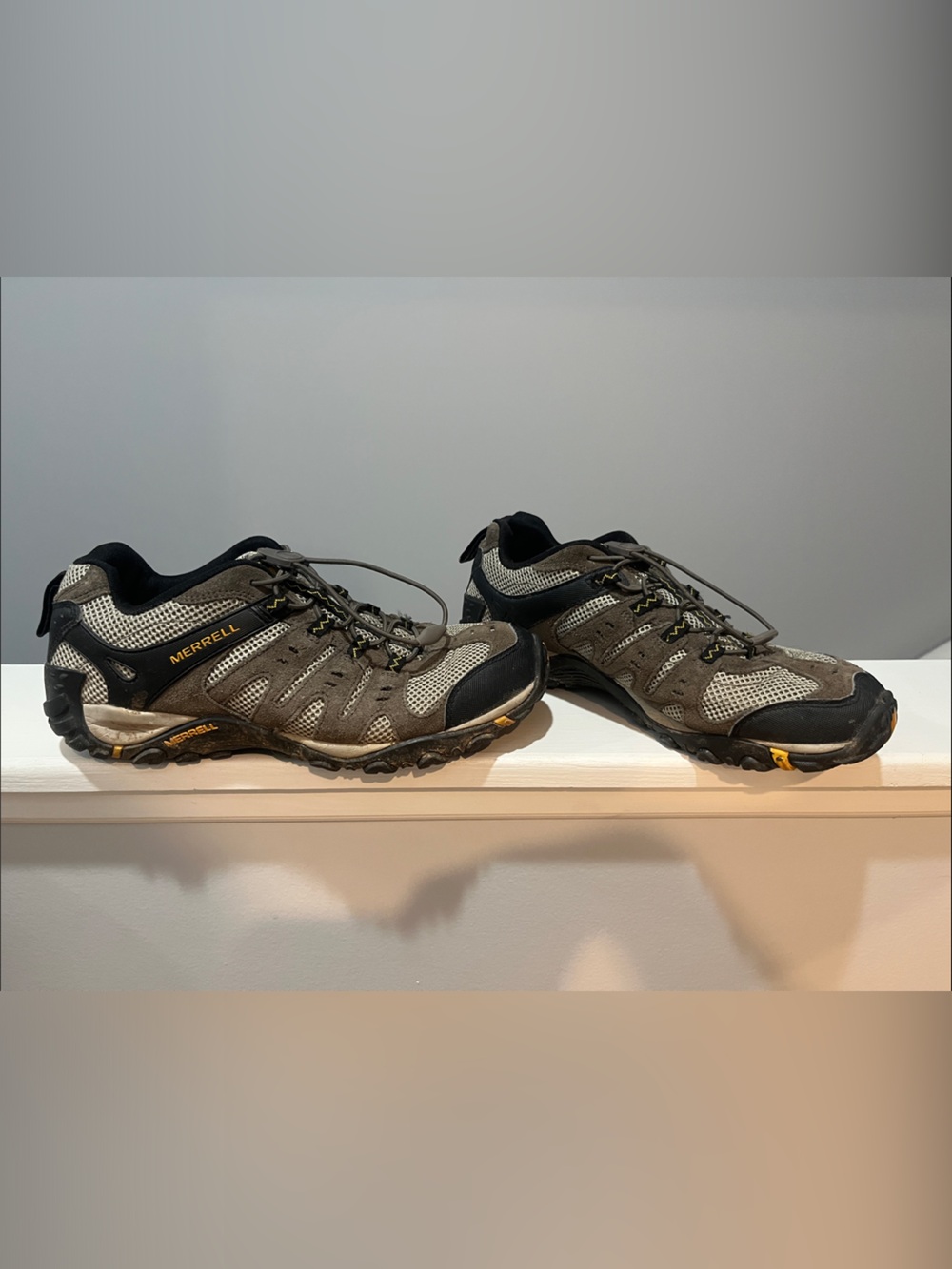 Merrell Men's Brown and Black Hiking Trail Sneakers Size 10 Merrell Accentor